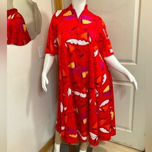 Super fun 1970’s zip front “house dress”